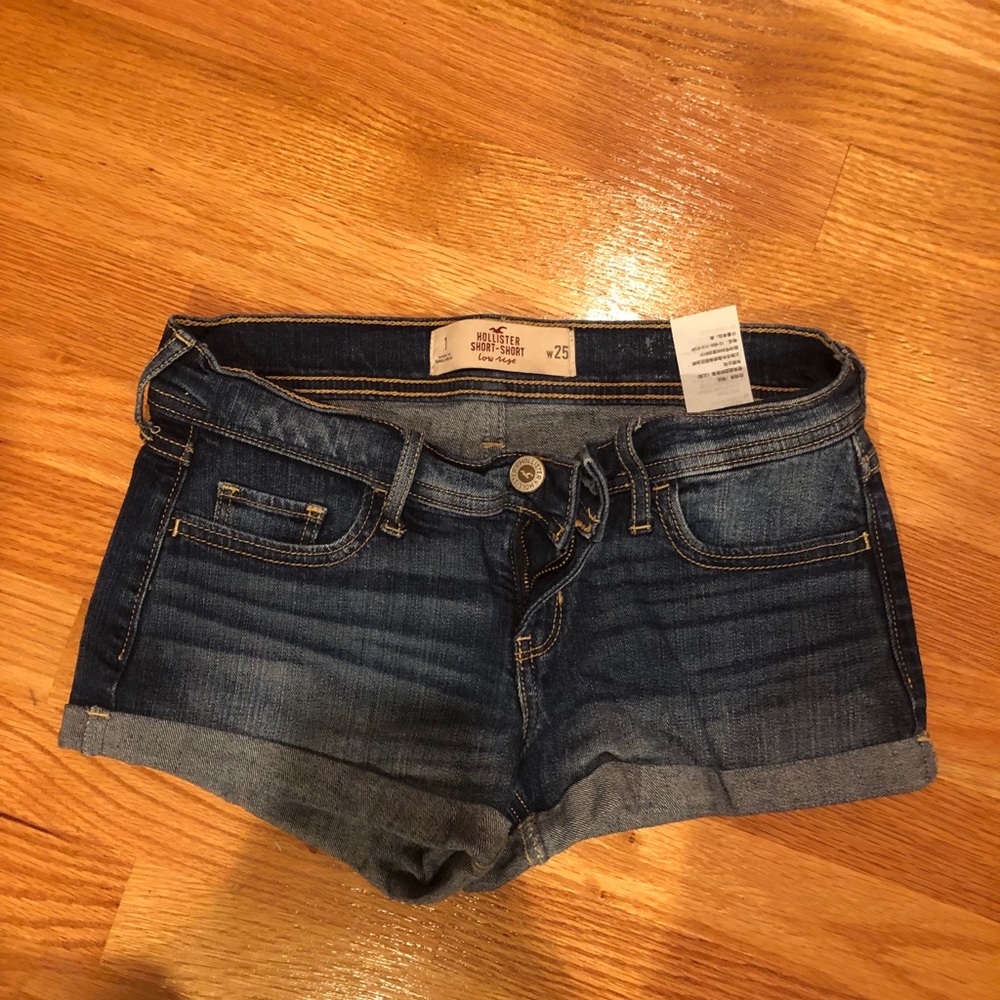 Hollister low rise shorts
